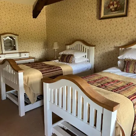 Kiltanon Court Villa *